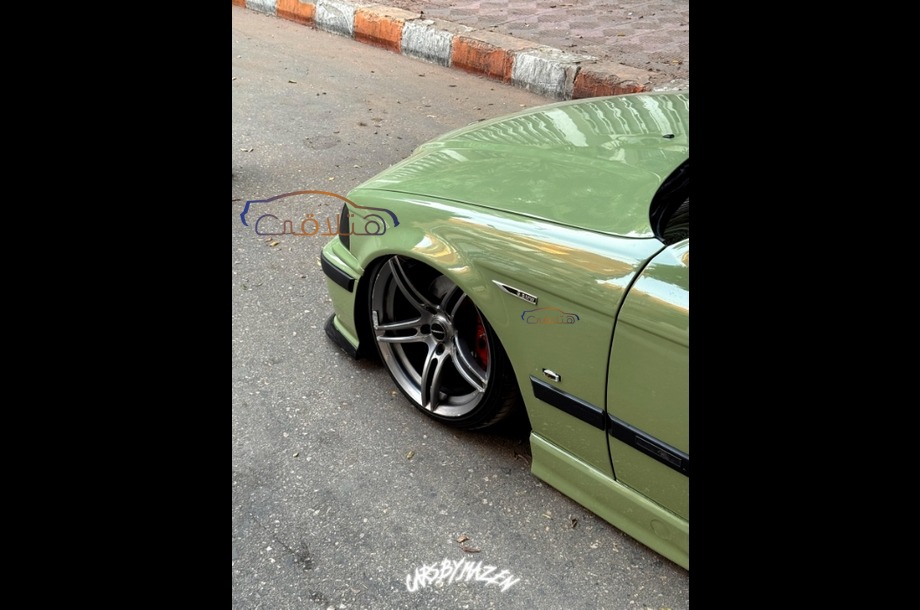 318 BMW أخضر