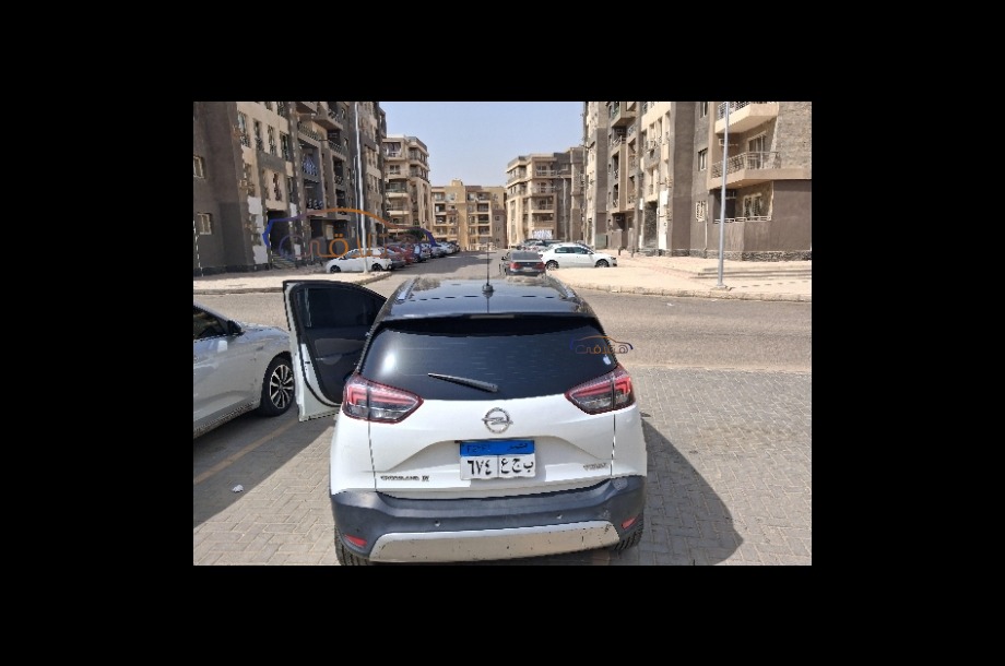 Crossland Opel أبيض