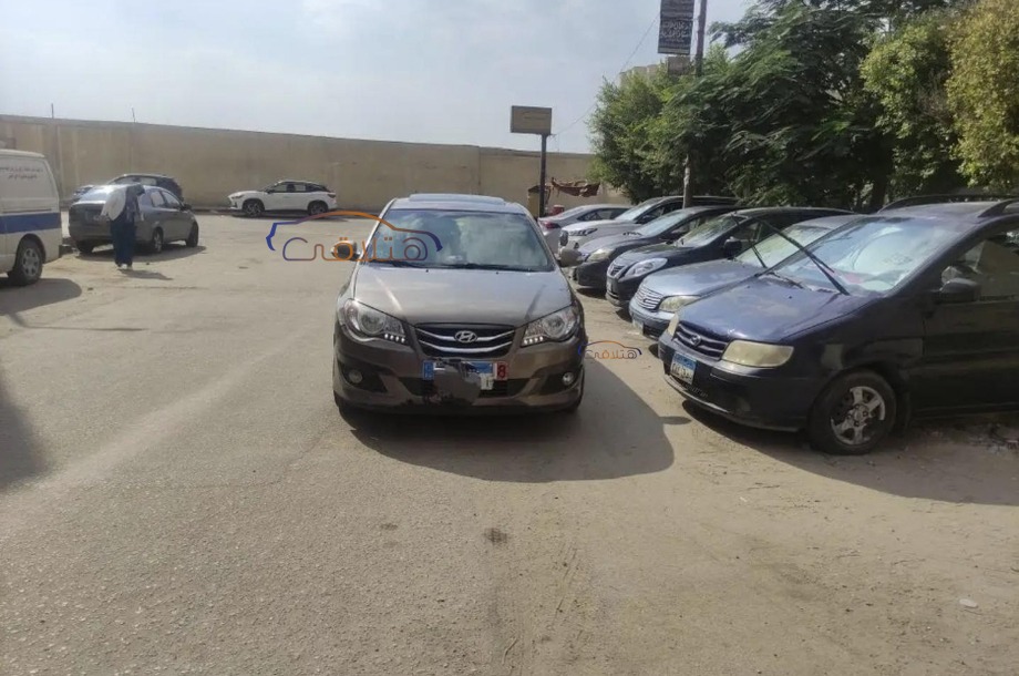 Elantra HD Hyundai برونزي