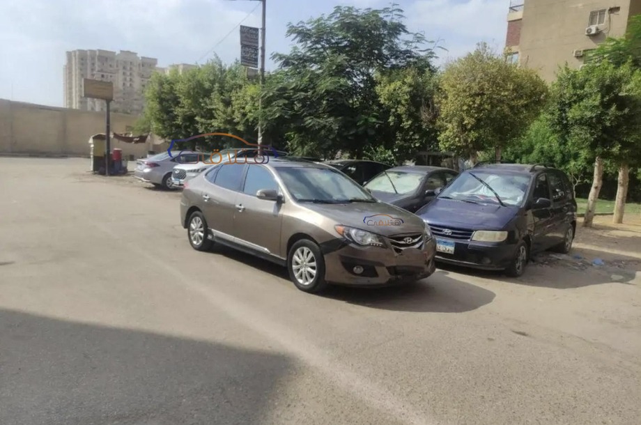 Elantra HD Hyundai برونزي