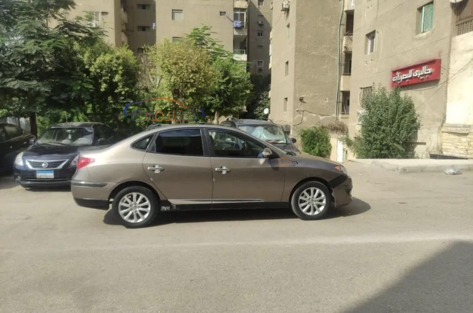 Elantra HD Hyundai برونزي