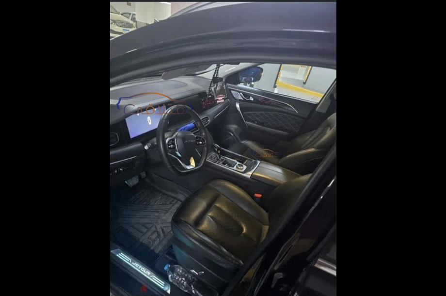 X95 Jetour أسود