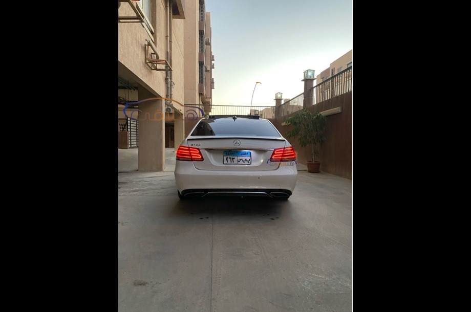 E 180 Mercedes أبيض