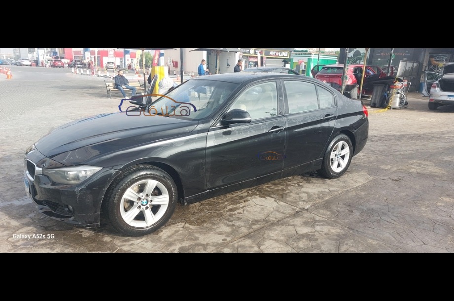 320 BMW أسود