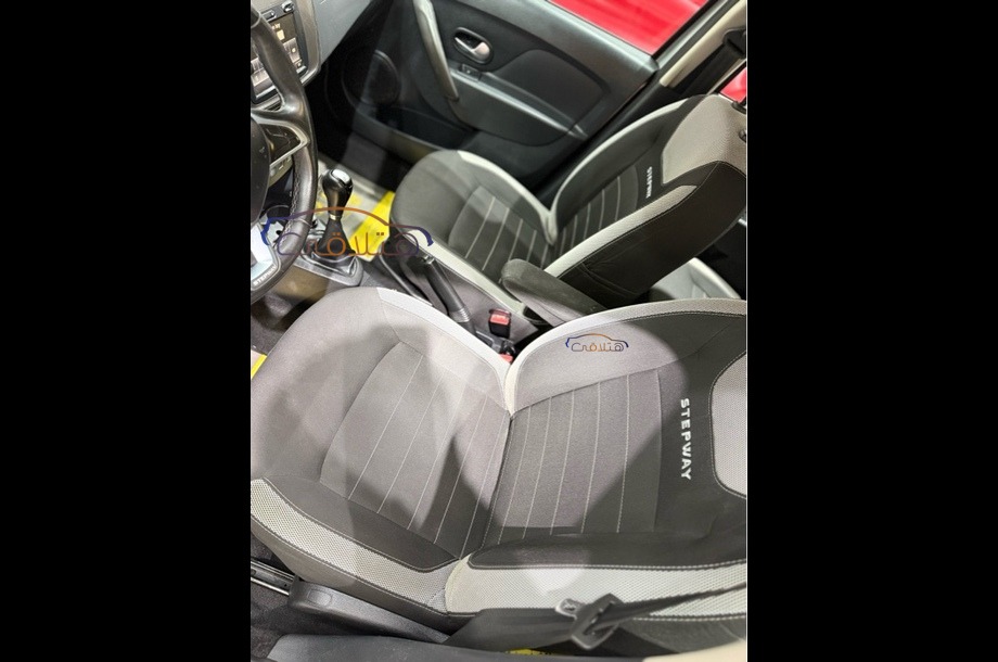 Sandero Step Way Renault فضي