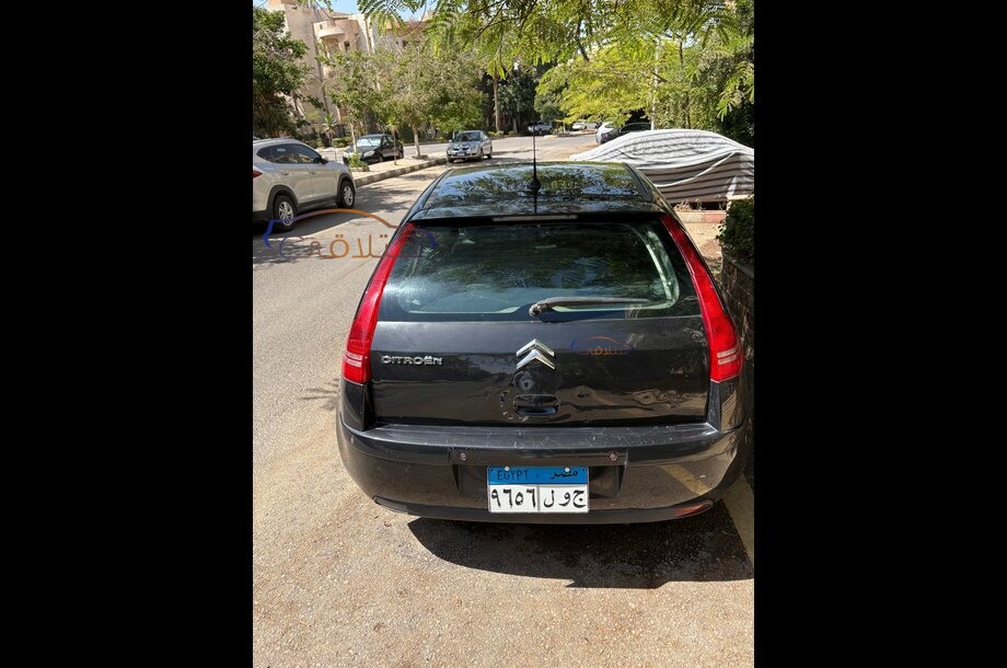 C4 Citroën أسود