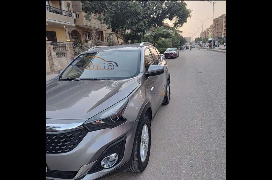 Tiggo 7 Chery رمادي