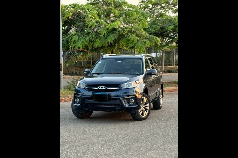 Tiggo 3 Chery رمادي