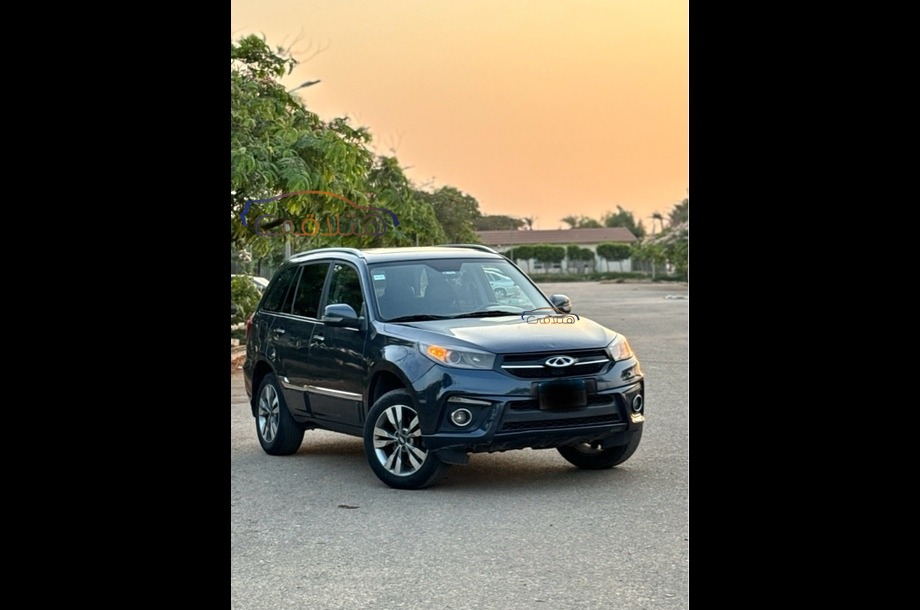 Tiggo 3 Chery رمادي