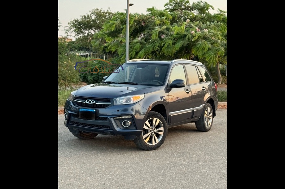 Tiggo 3 Chery رمادي