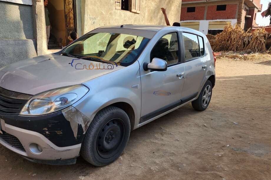 Sandero Renault Silver