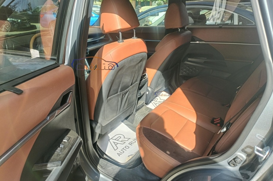 Torres Ssang Yong رمادي