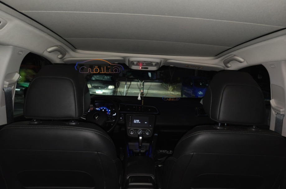 Kadjar Renault أزرق