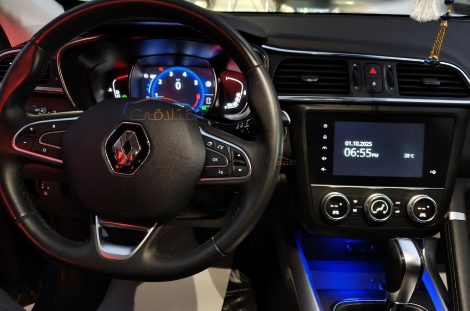 Kadjar Renault أزرق