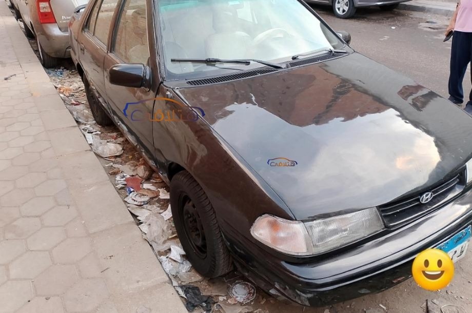 Excel Hyundai أسود