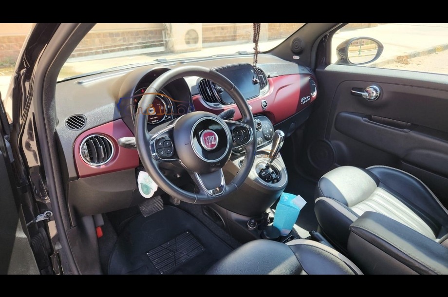 500 Fiat أسود
