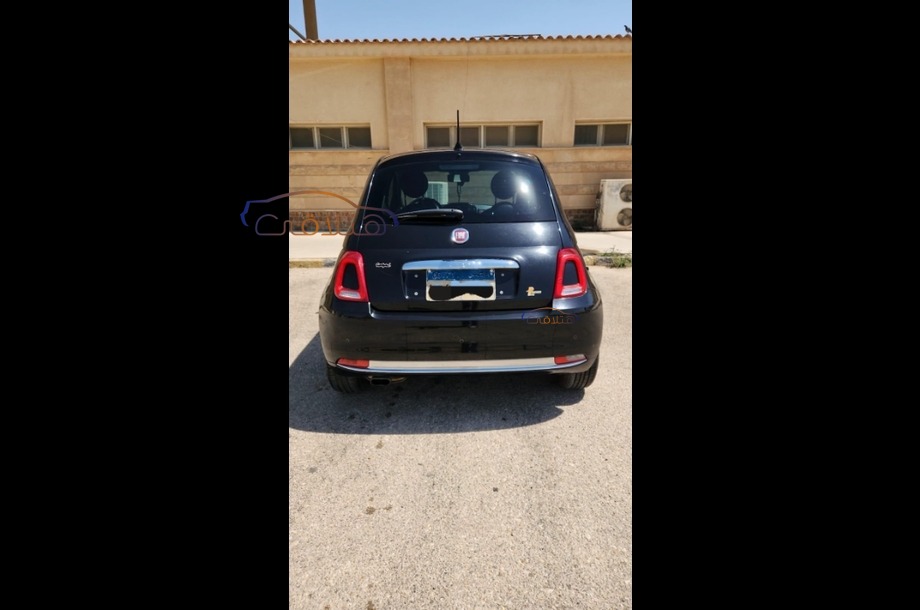 500 Fiat أسود