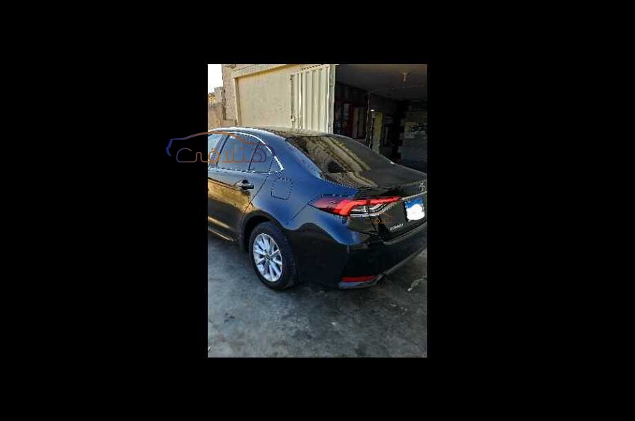 Corolla Toyota أسود