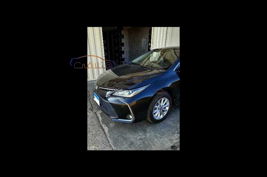 Corolla Toyota أسود