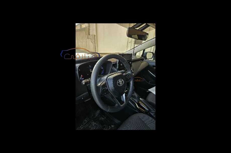 Corolla Toyota أسود