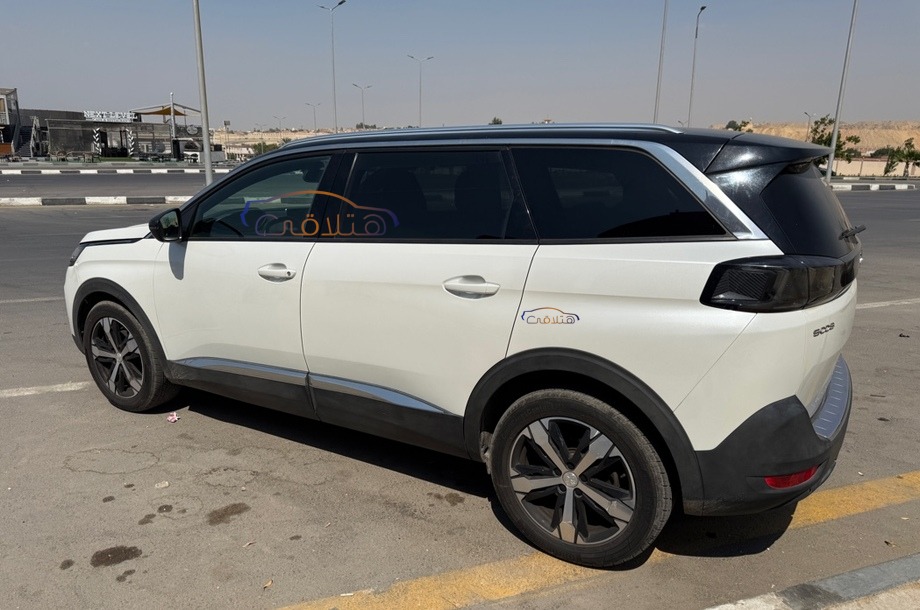 5008 Peugeot White