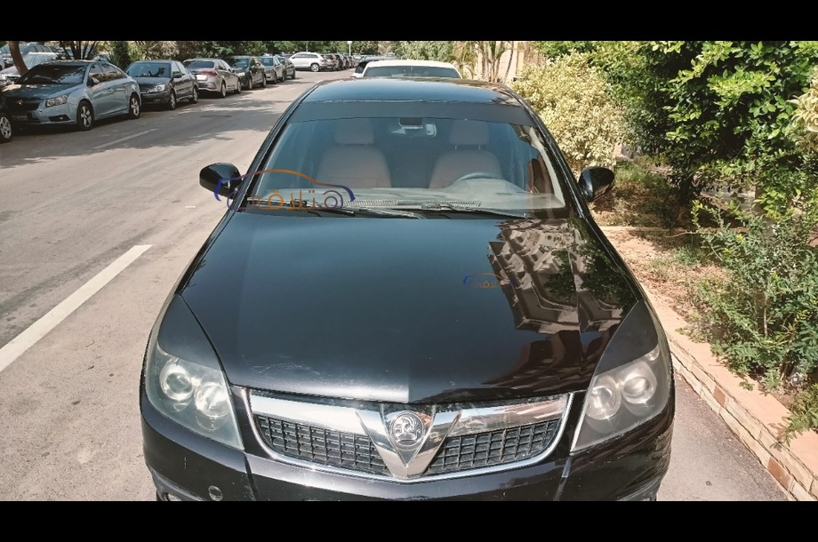 Vectra Opel أسود