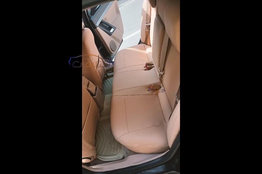 Vectra Opel أسود