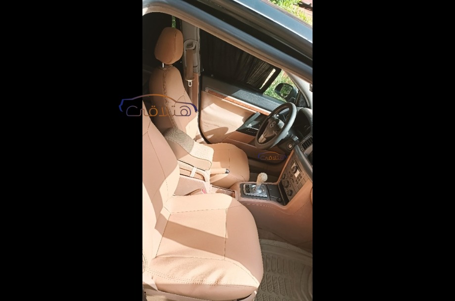 Vectra Opel أسود