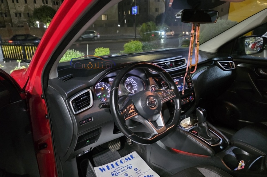 Qashqai Nissan Red