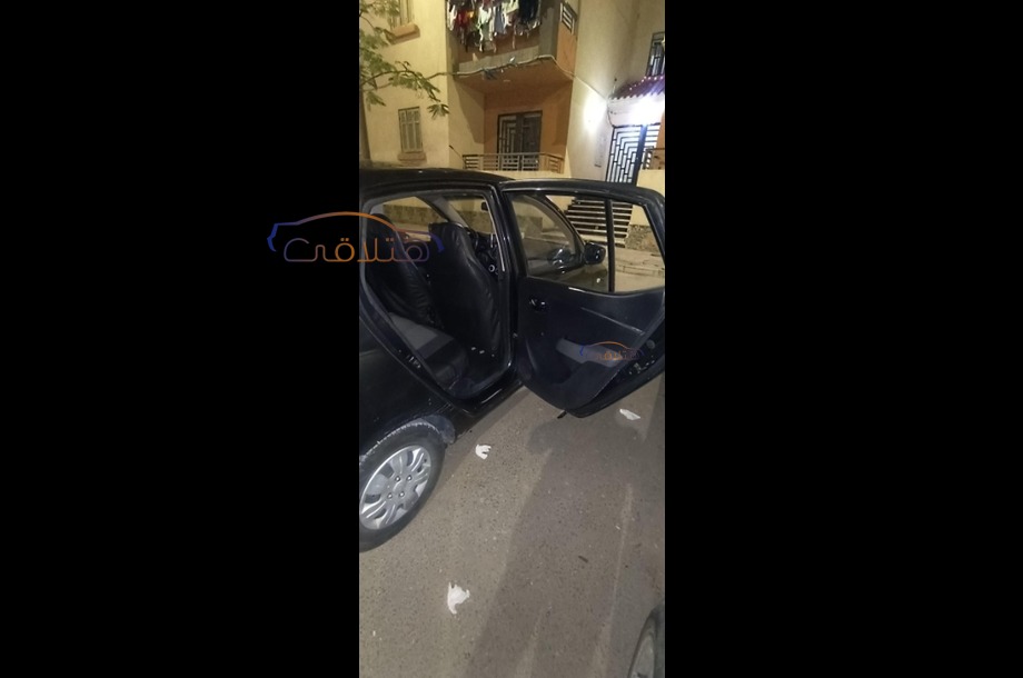 I10 Hyundai أسود