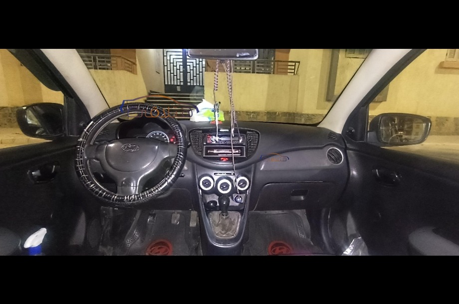 I10 Hyundai أسود