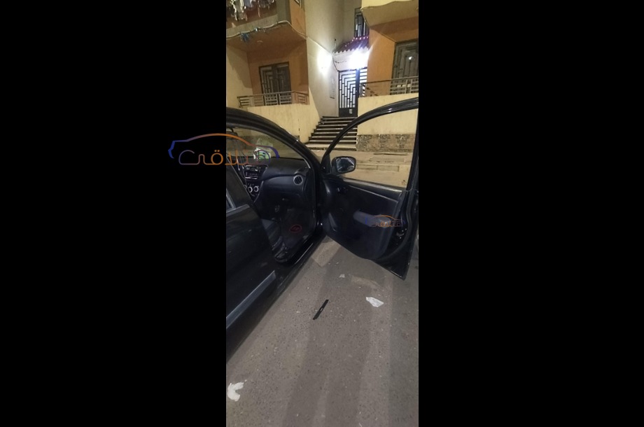 I10 Hyundai أسود