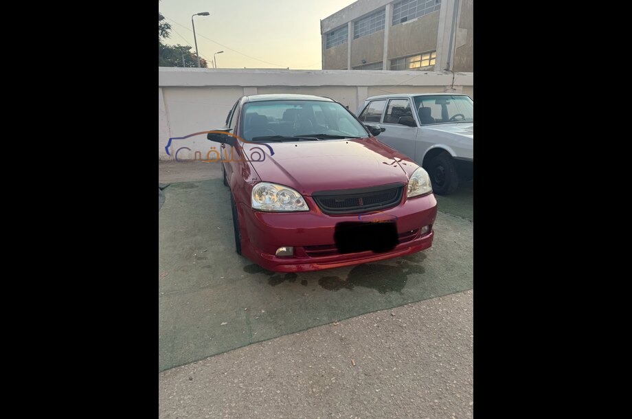 Optra Chevrolet احمر