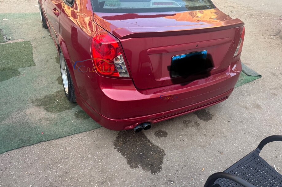 Optra Chevrolet احمر