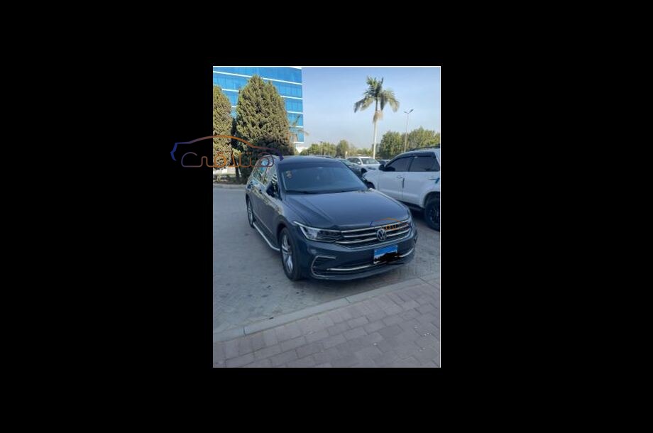 Tiguan Volkswagen رمادي
