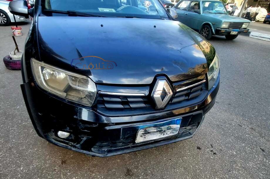 Sandero Step Way Renault أسود