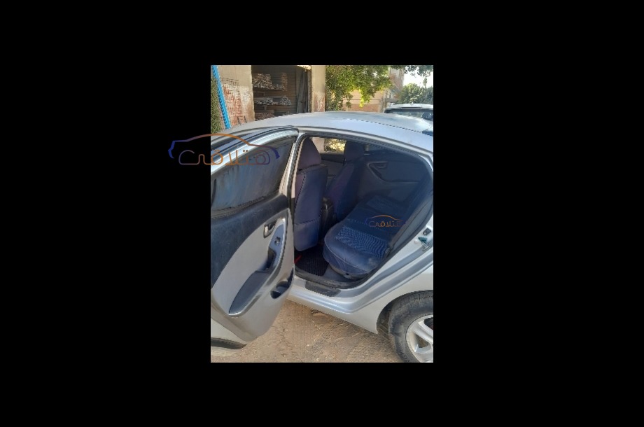 Elantra MD Hyundai رمادي