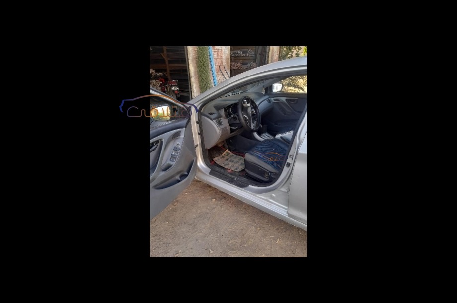 Elantra MD Hyundai رمادي