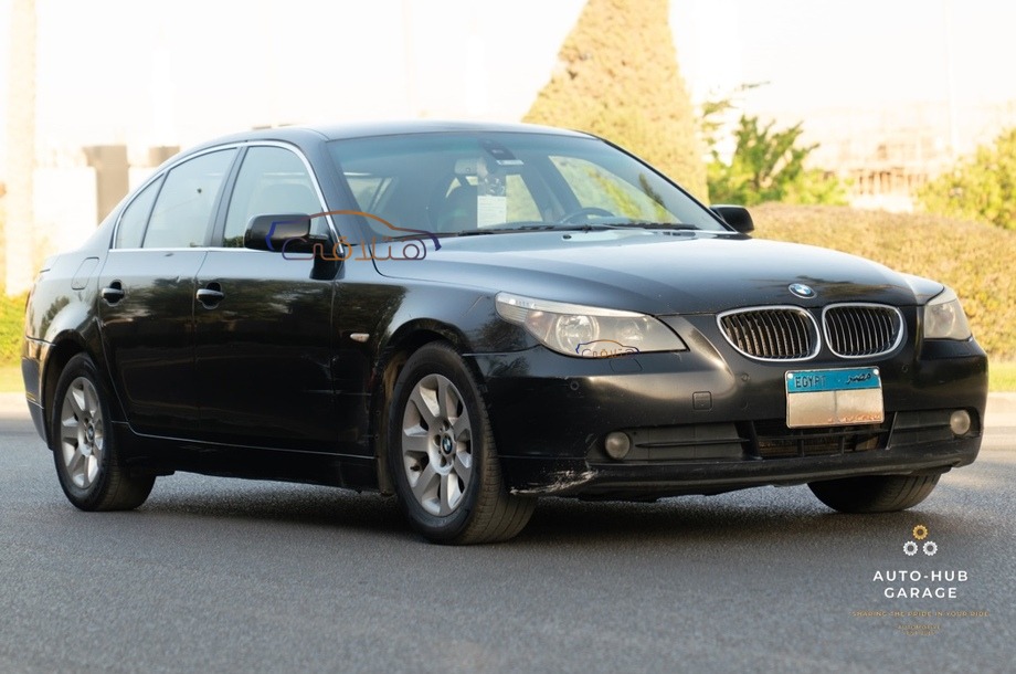 525 BMW أسود