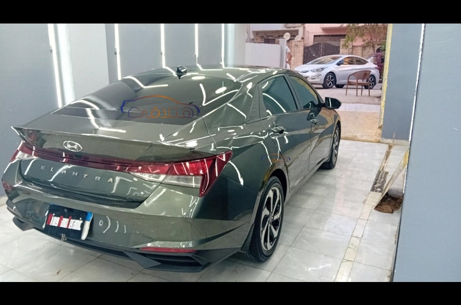Elantra CN7 Hyundai أخضر