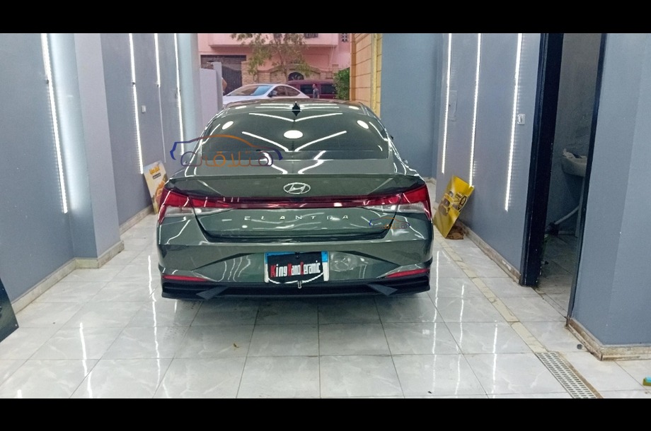 Elantra CN7 Hyundai أخضر