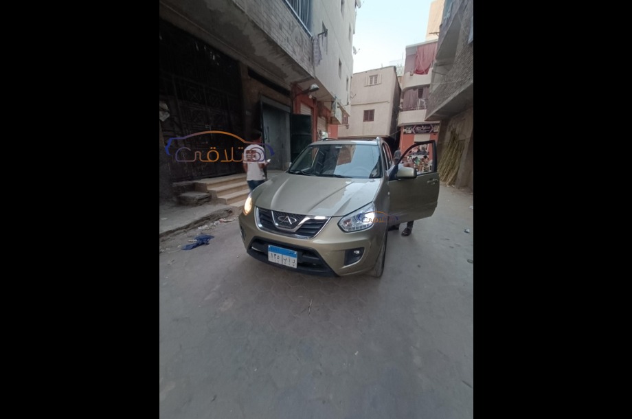 Tiggo Speranza ذهبي