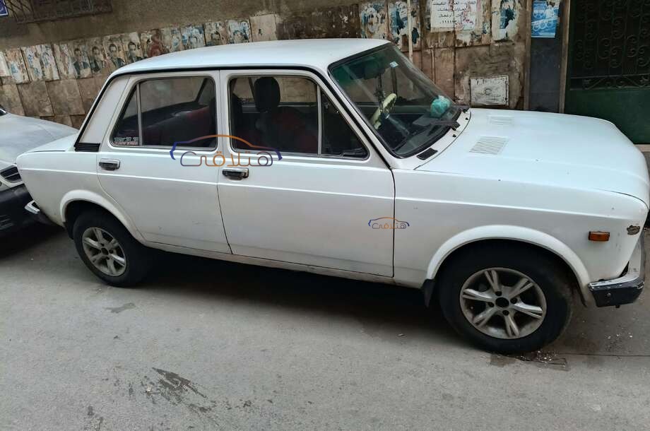 128 Fiat أبيض