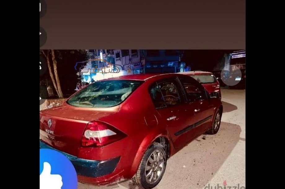 Megane Renault احمر غامق