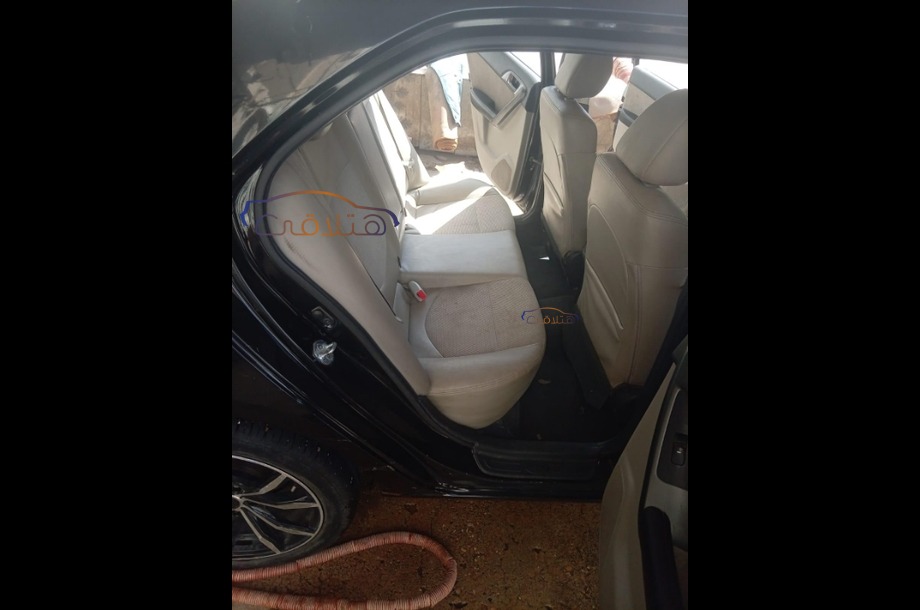Forte Kia أسود