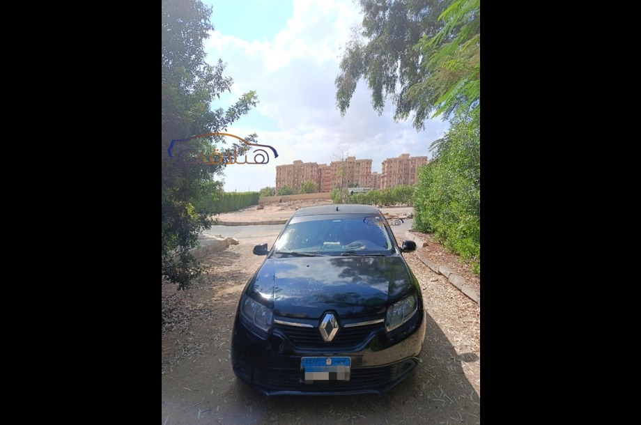 Logan Renault أسود