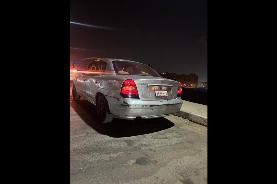 Nubira 2 Daewoo فضي