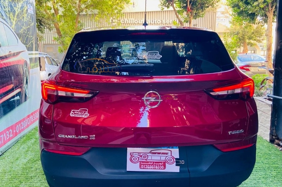 Grandland Opel Red