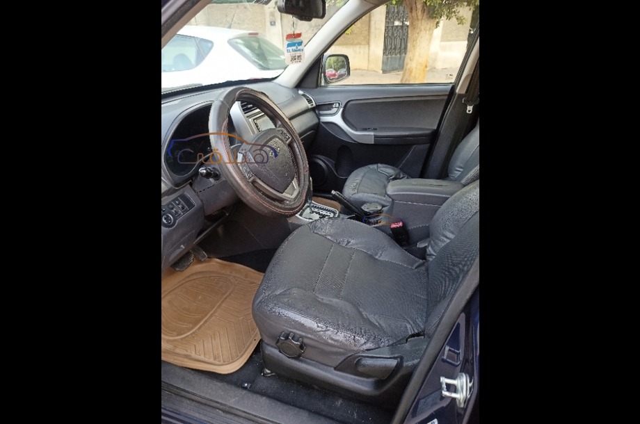 Tiggo Chery الأزرق الداكن