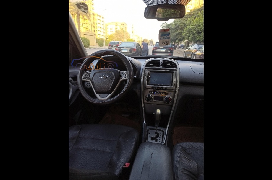 Tiggo Chery الأزرق الداكن